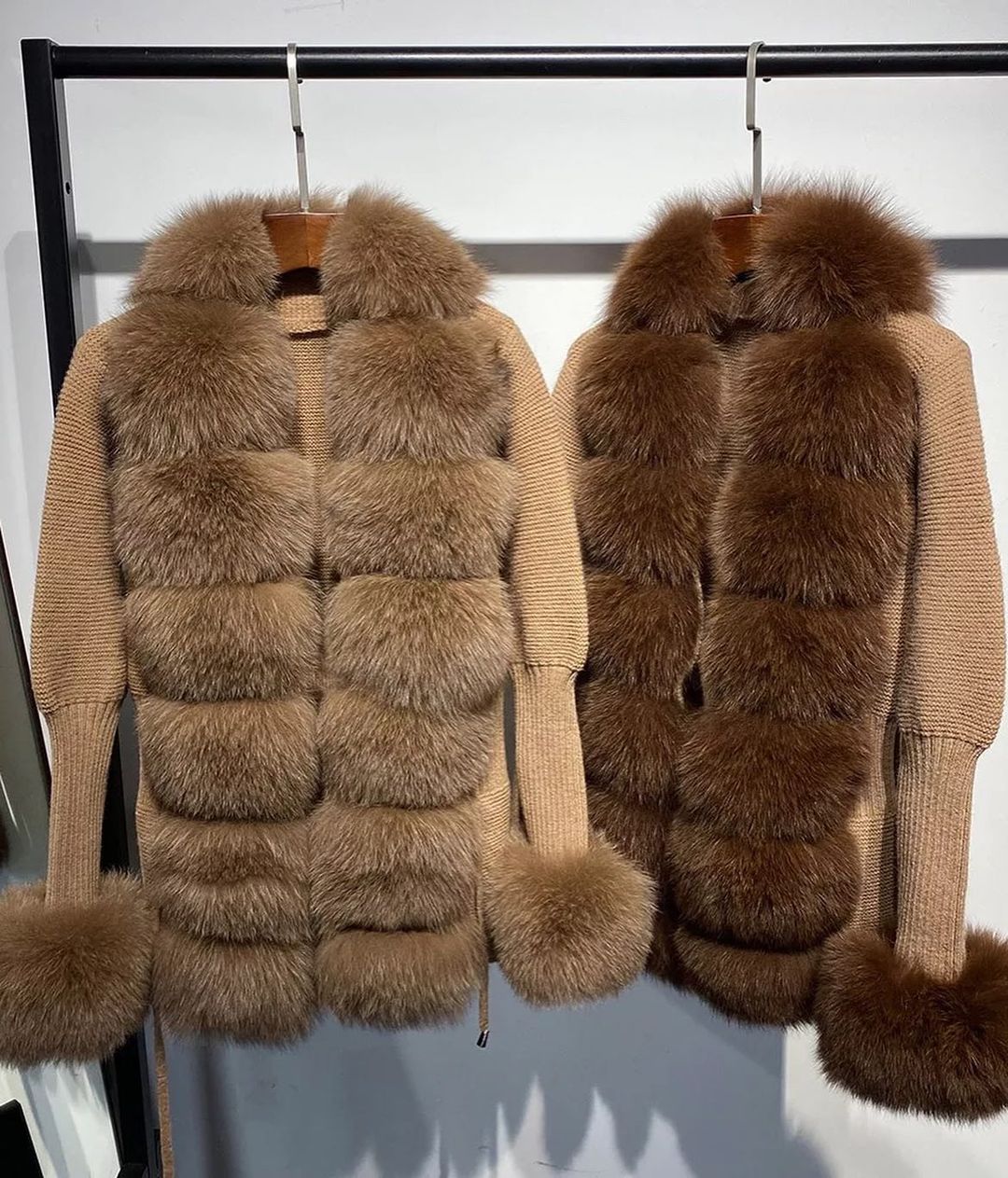 Fox Fur Cashmere/Knit Short Cardigan in brown