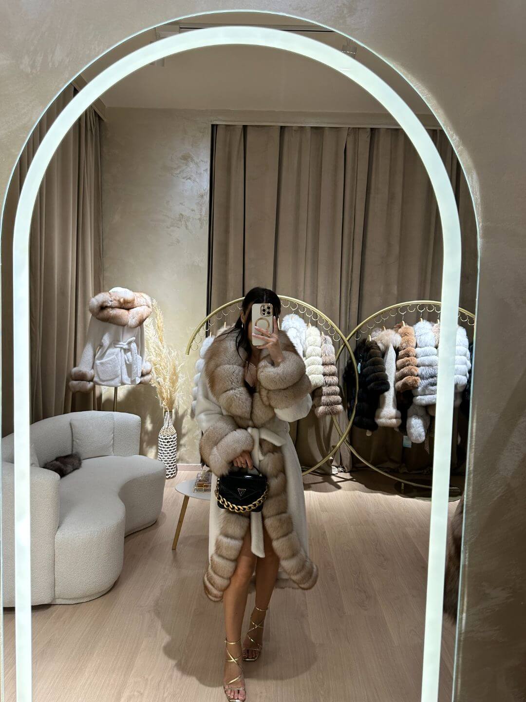 Real Fox Fur with Alkantara Coat in white