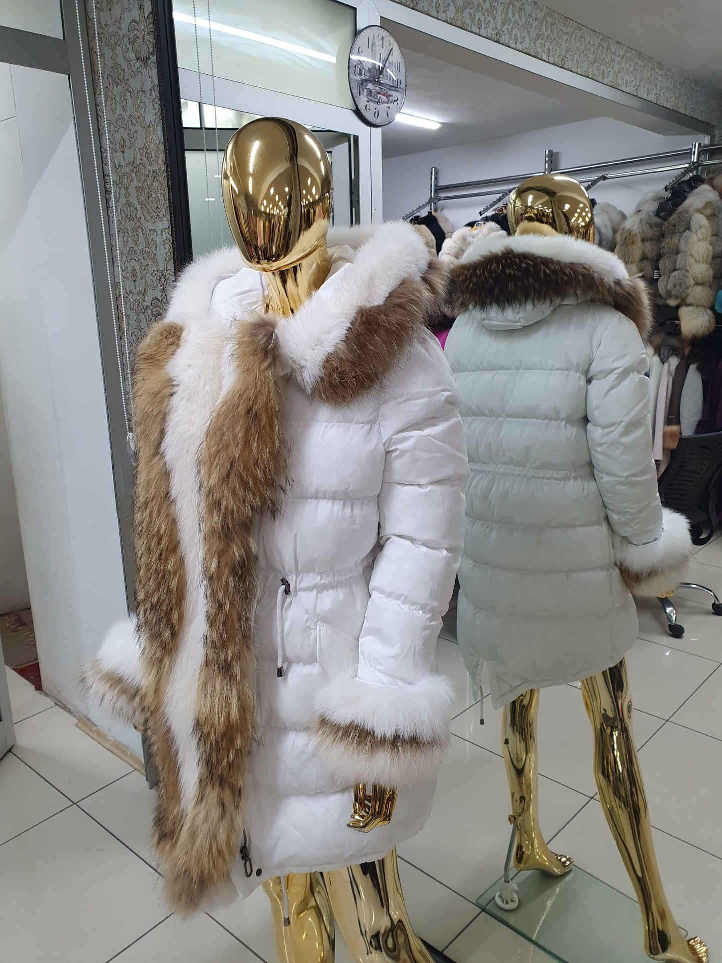 Fox Fur Trim Long Down Jacket in white