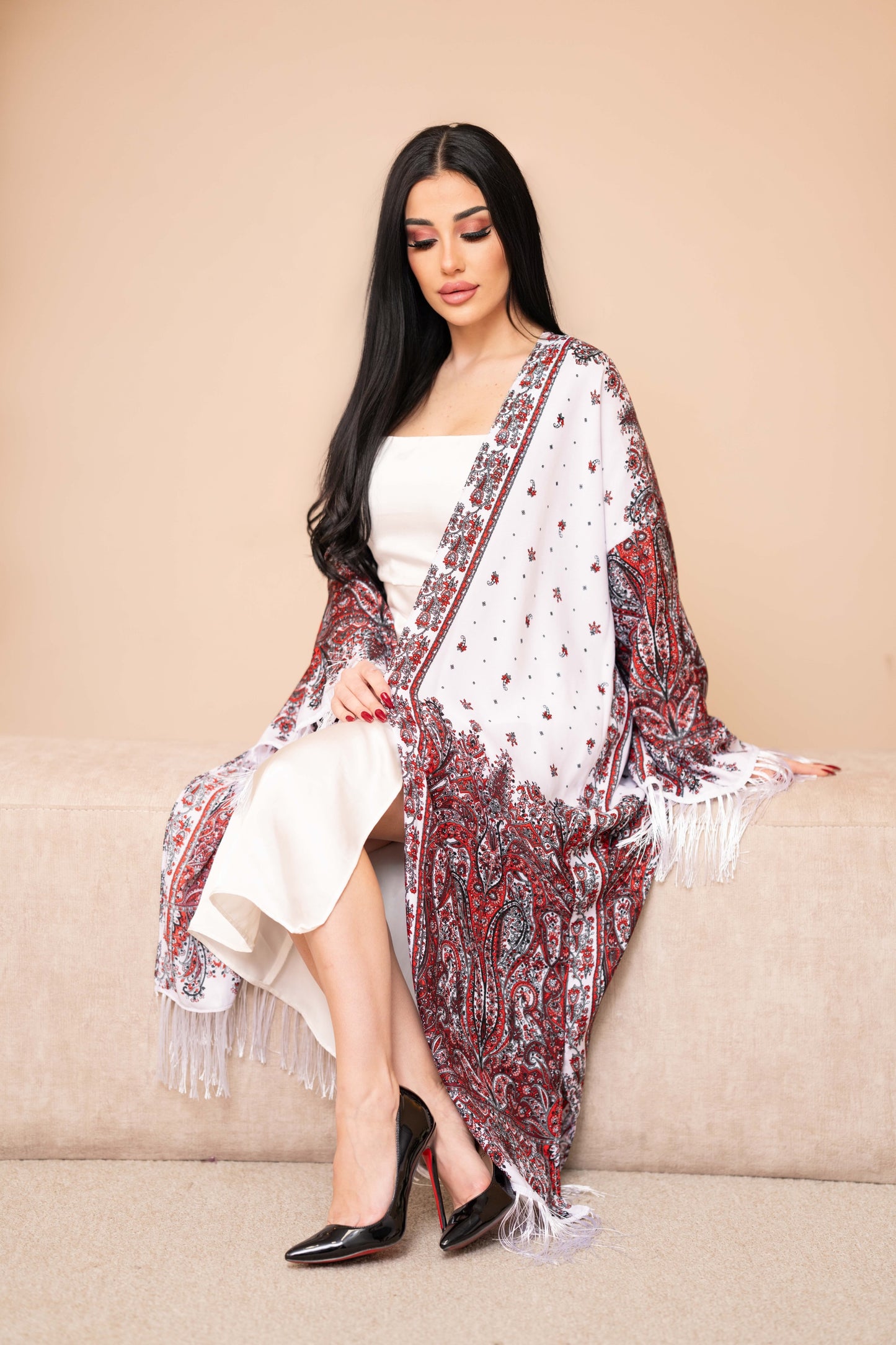 Silk Kimono in White/Red