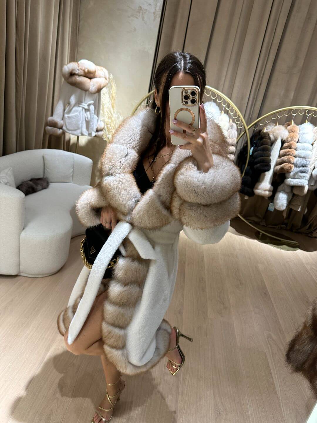 REAL FOX FUR WITH ALCANTARA COAT IN WHITE