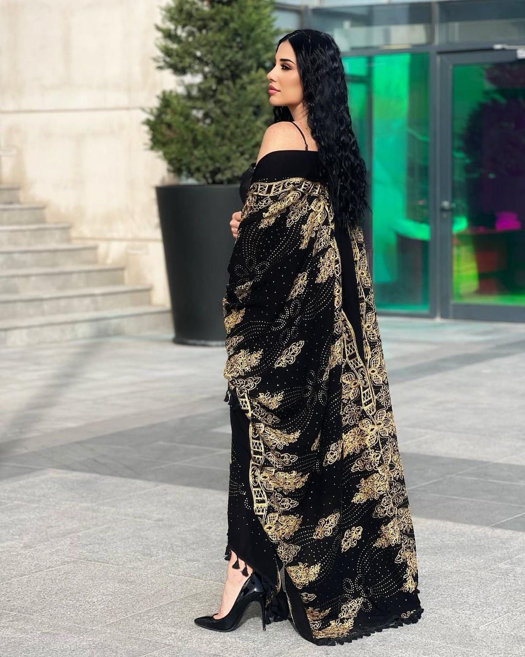 Embroidered Wool Abaya in Black/Gold