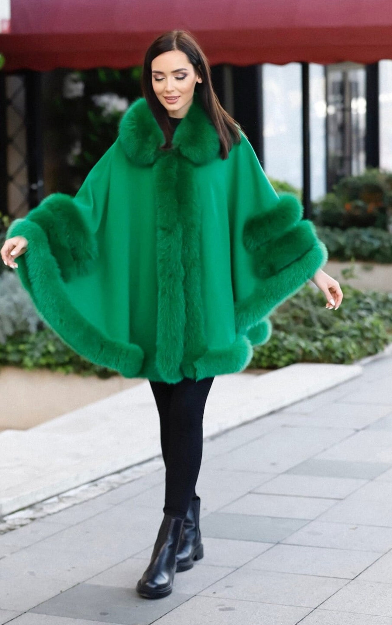 FOX FUR CASHMERE PONCHO IN GREEN