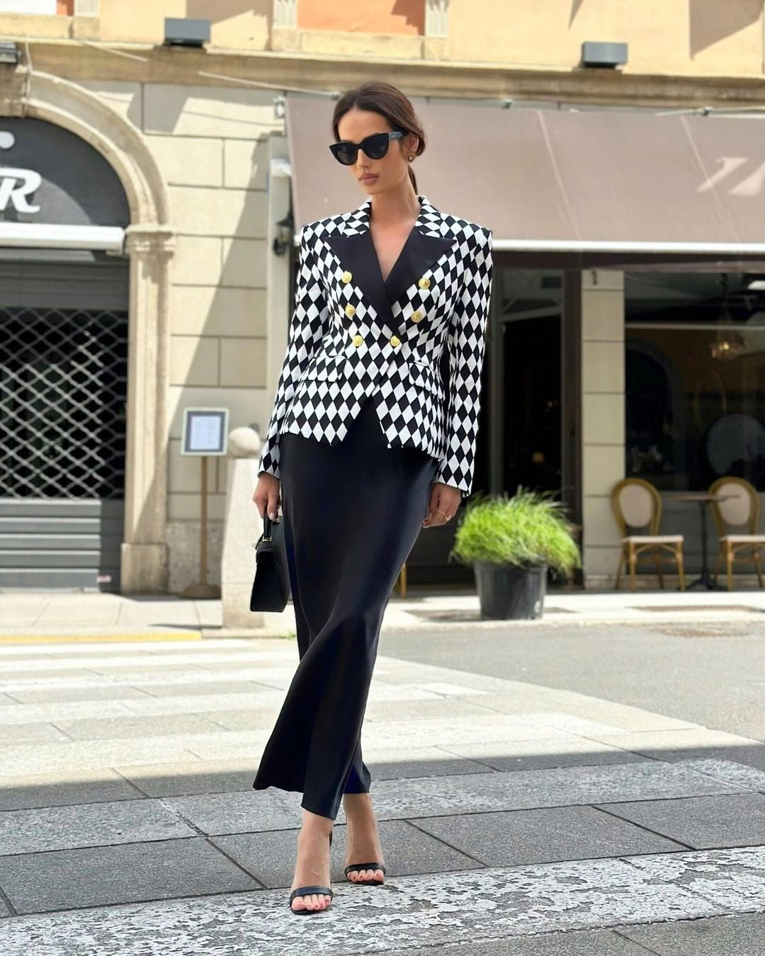 Julia Black & White Blazer