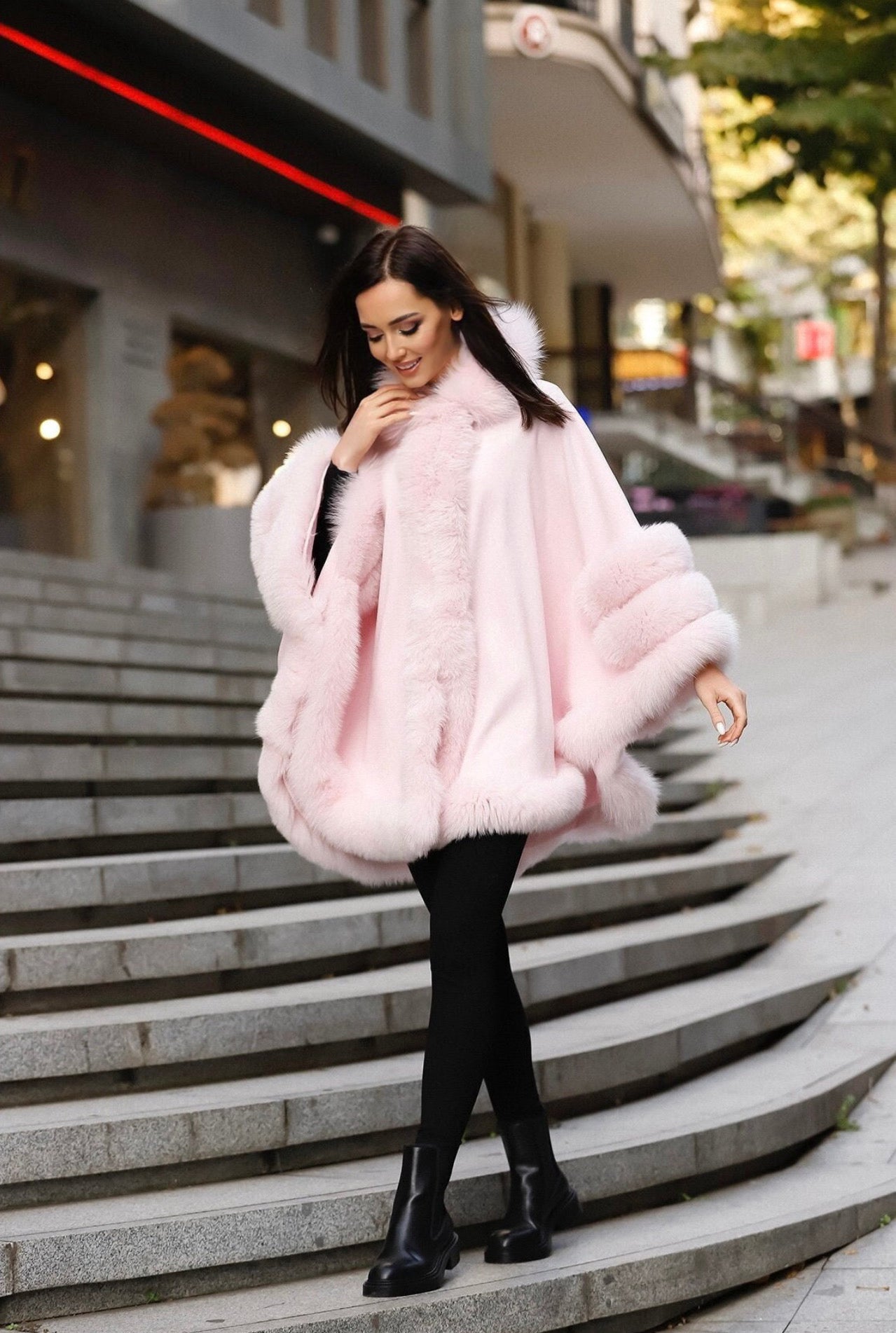 FOX FUR CASHMERE PONCHO IN PINK