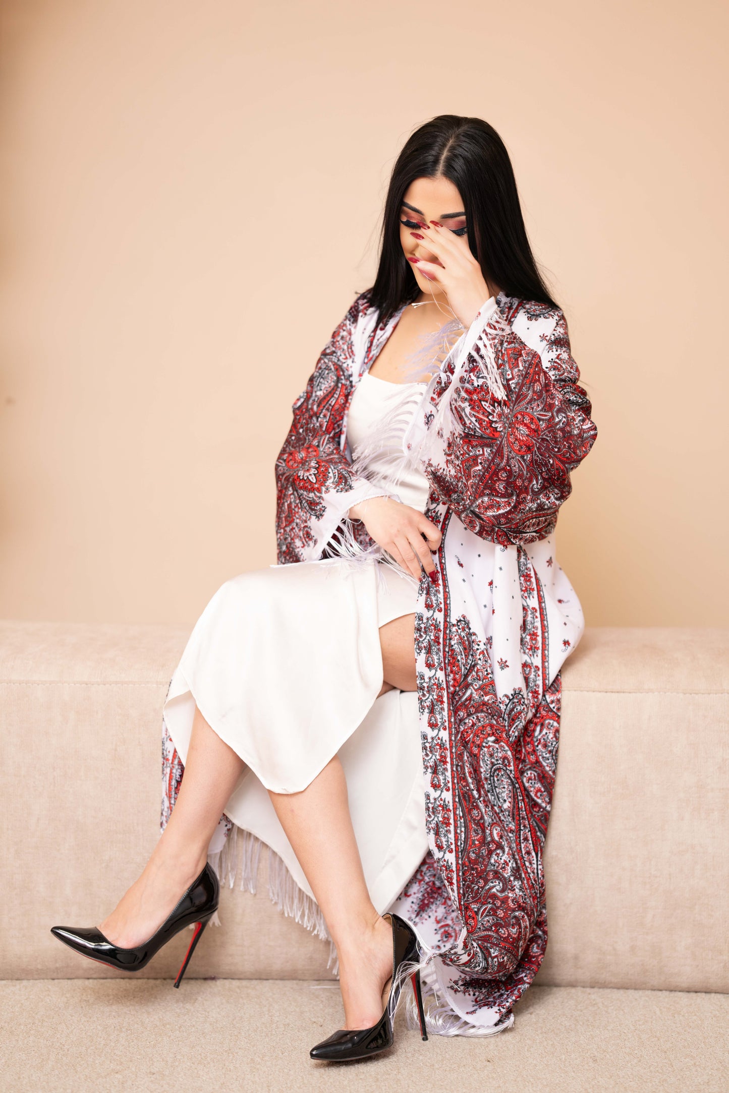 Silk Kimono in White/Red