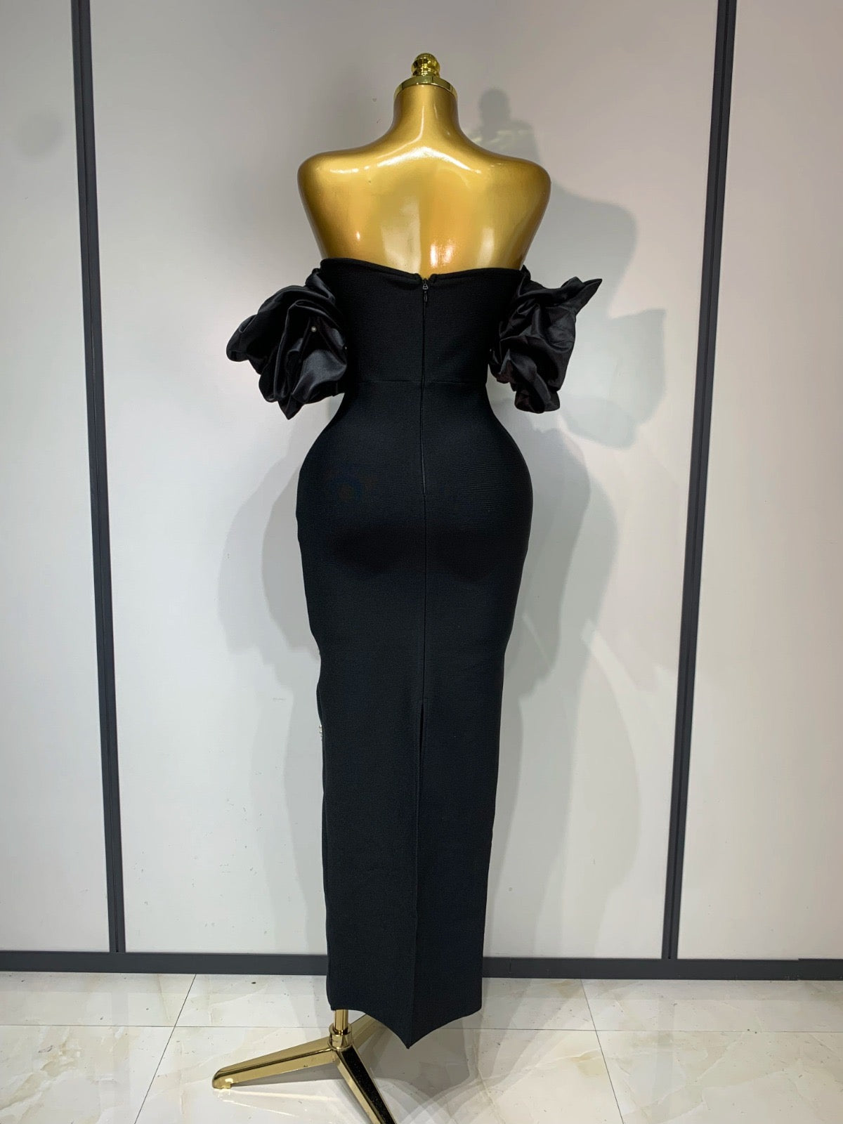 Off-Shoulder Pearl Embellished Bandage Midi Dress