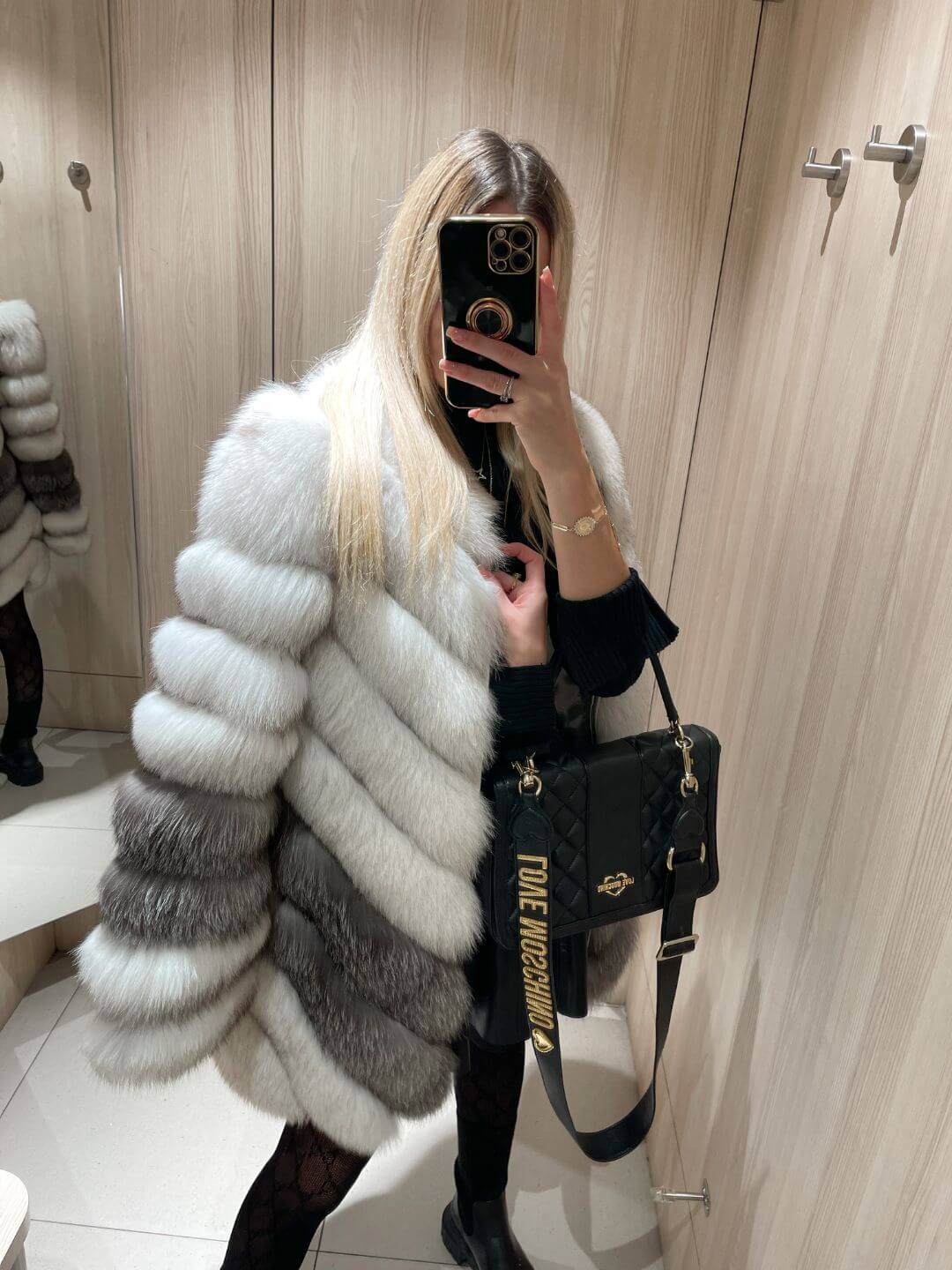 CHARMING WHITE FOX FUR GENUINE LEATHER JACKET