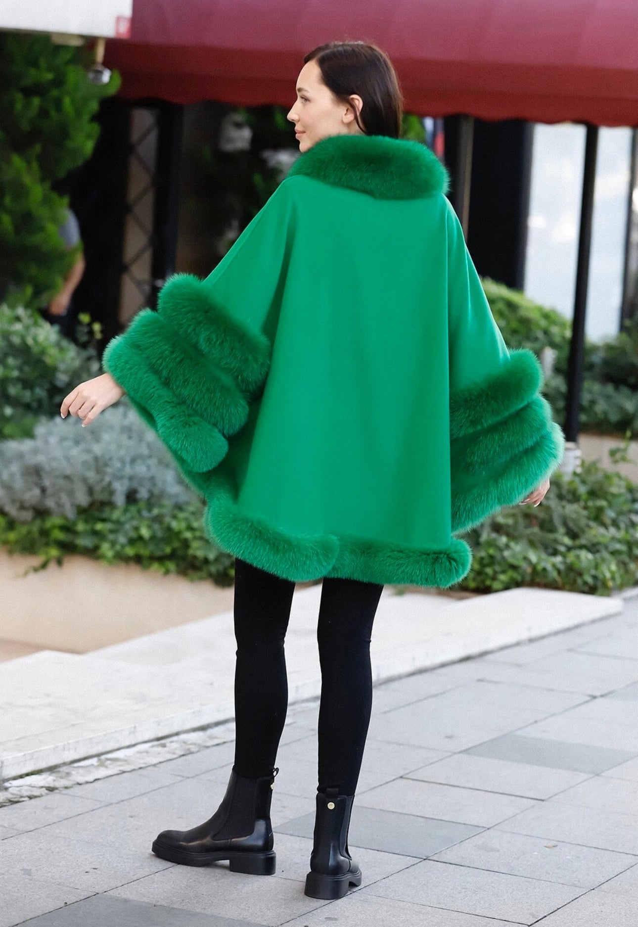 FOX FUR CASHMERE PONCHO IN GREEN