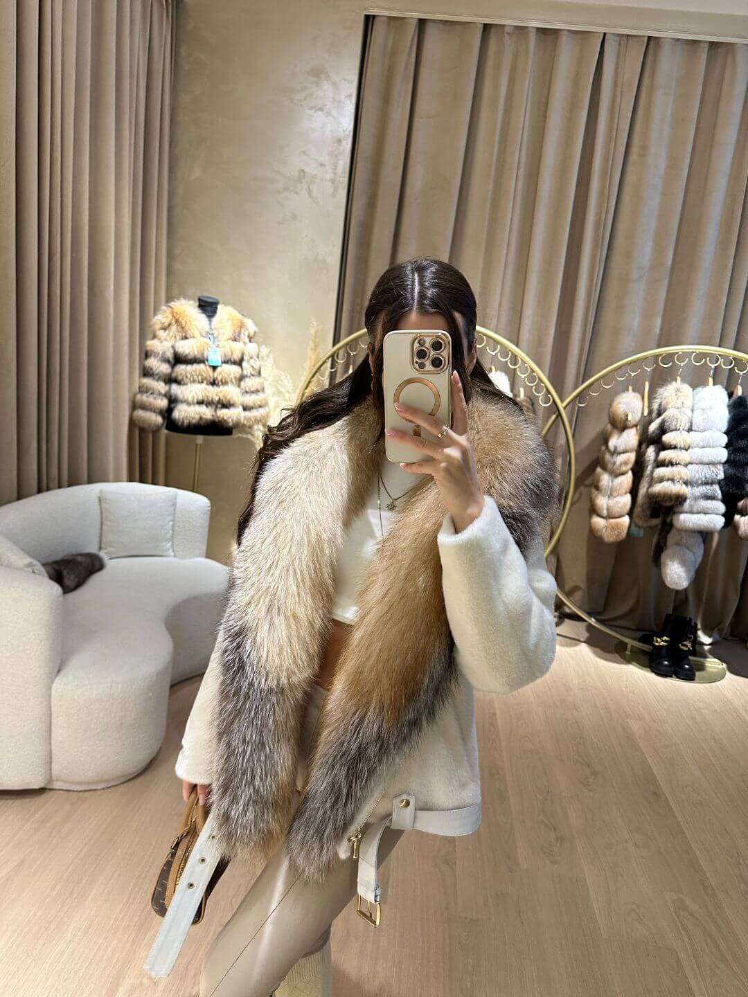 VANILLA ALKANTARA & FOX FUR COAT