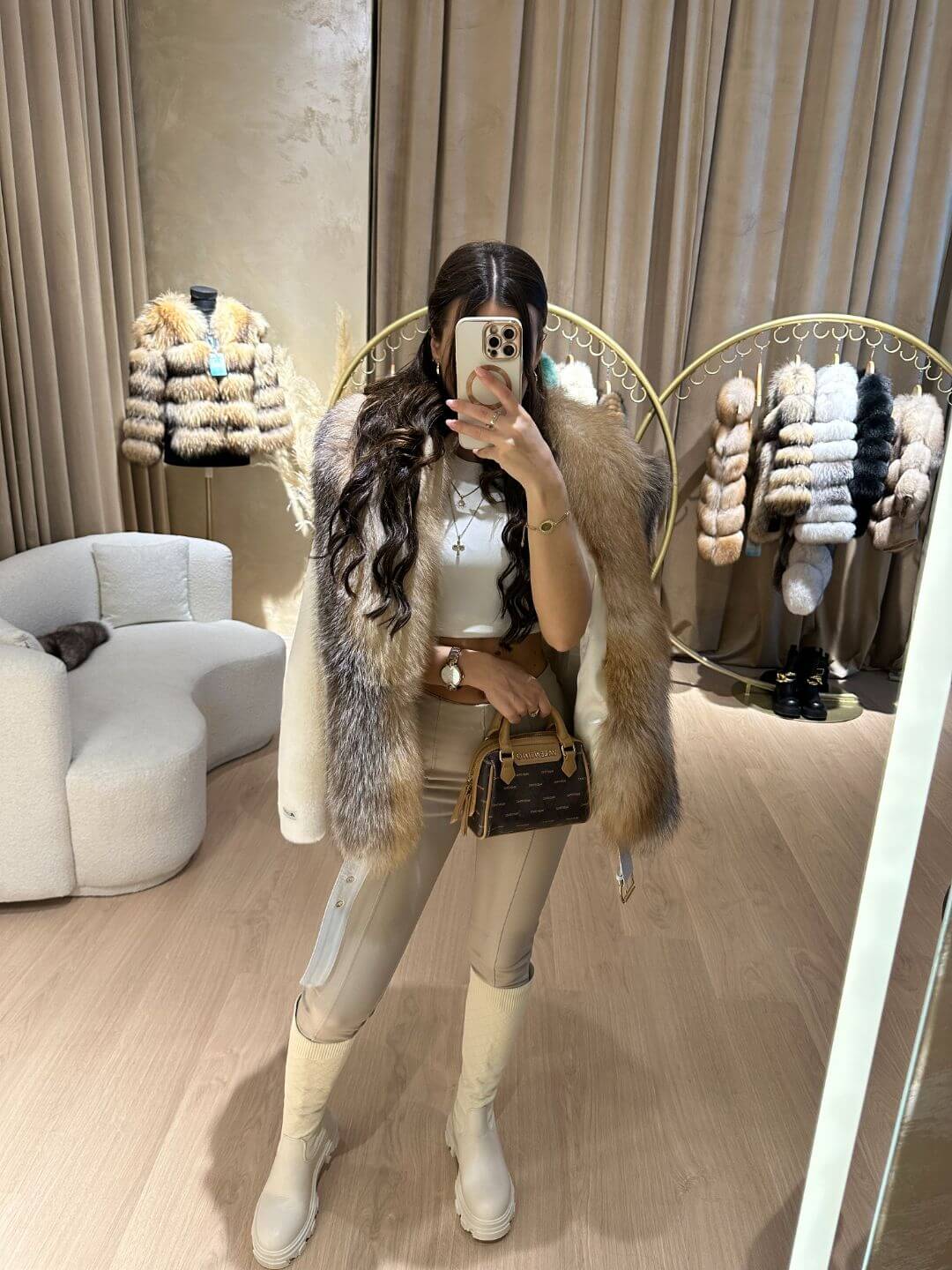 VANILLA ALKANTARA & FOX FUR COAT