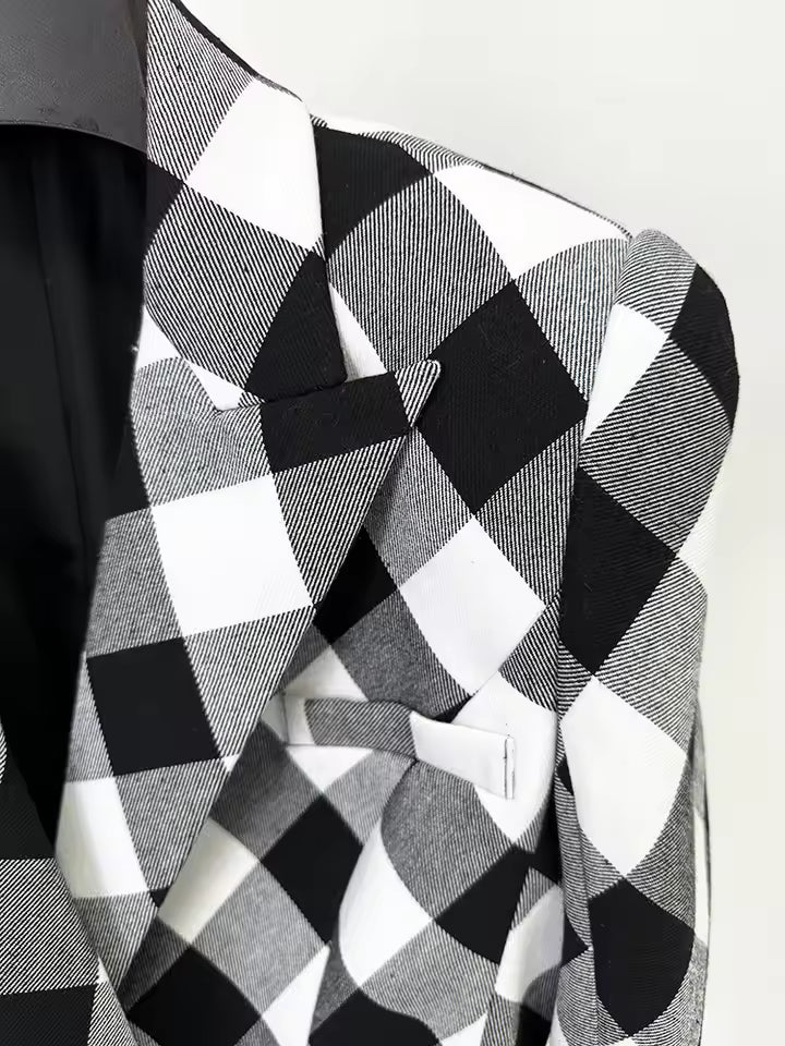 Black and White Checked Slim Blazer with Metal Buckle