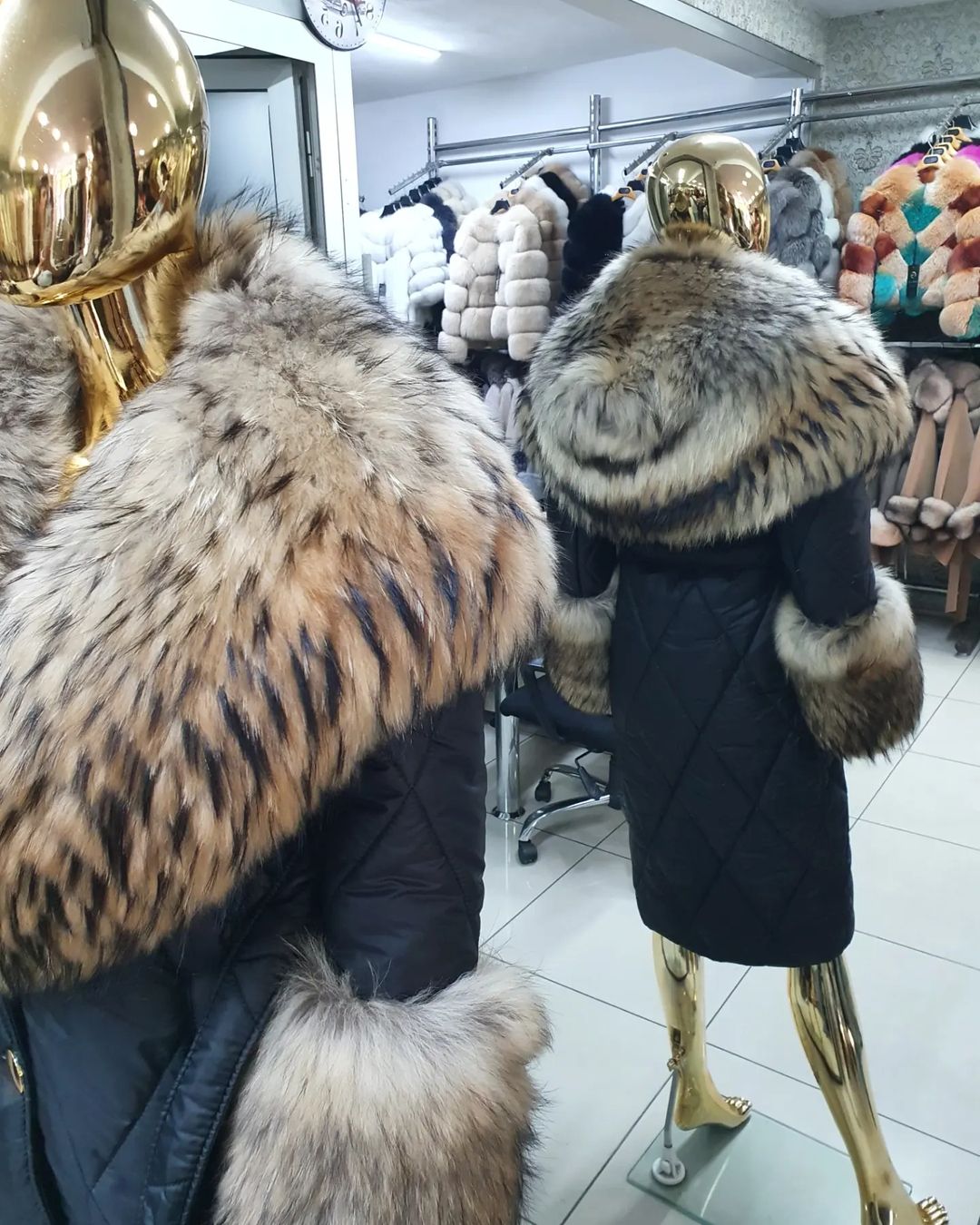 REAL FOX FUR WITH WATERPROF COAT