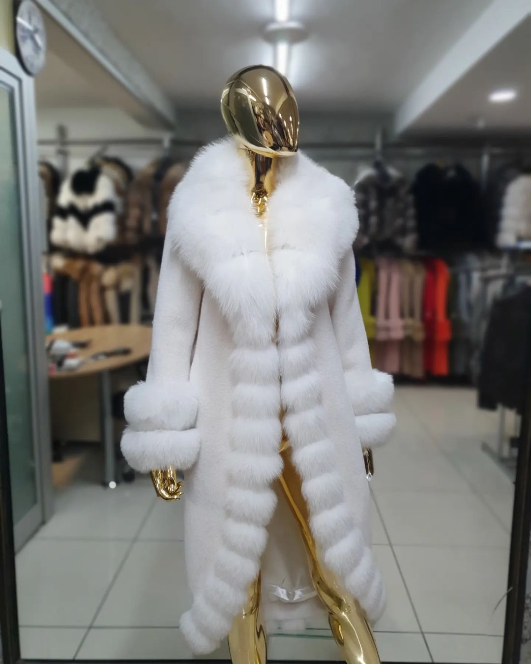 REAL FOX FUR WITH ALCANTARA COAT IN WHITE