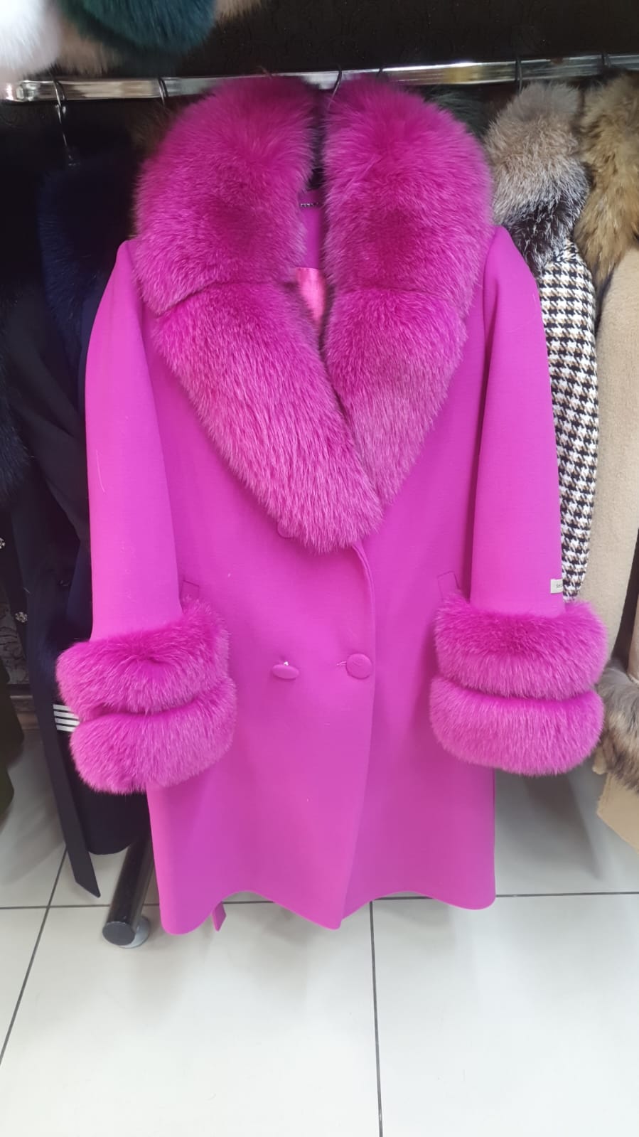 CAPPOTTO IN CASHMERE IN PELLICCIA DI VOLPE ROSA CHIARO